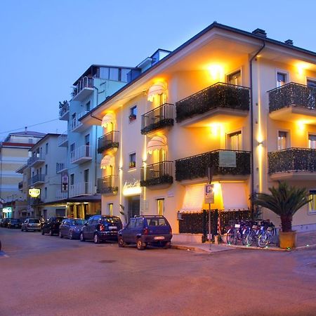 Casa Vacanze Villa Spina 산베네데토델트론토 객실 사진